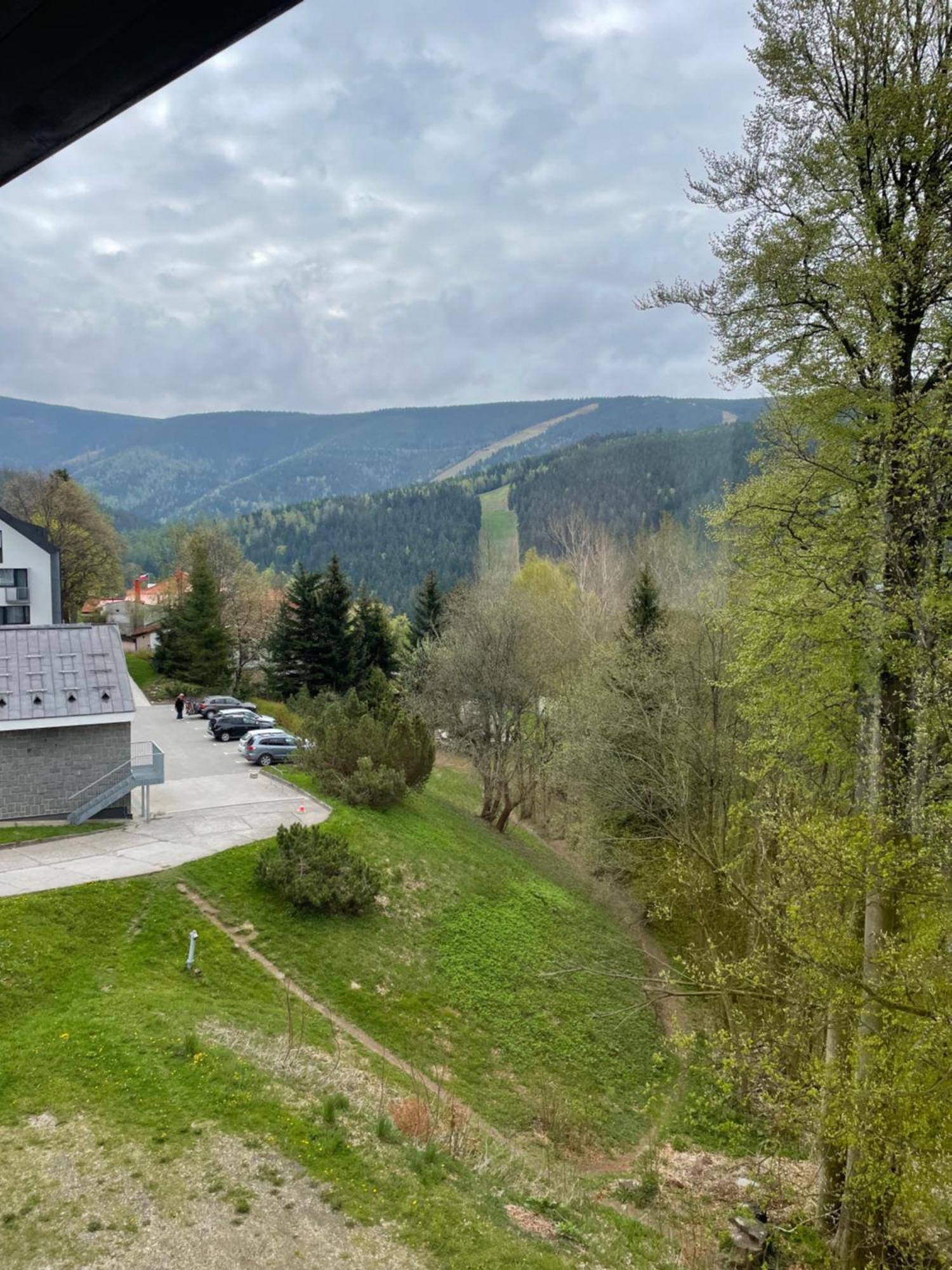 King Size Apartman Pension Monika Špindlerŭv Mlýn Exteriör bild